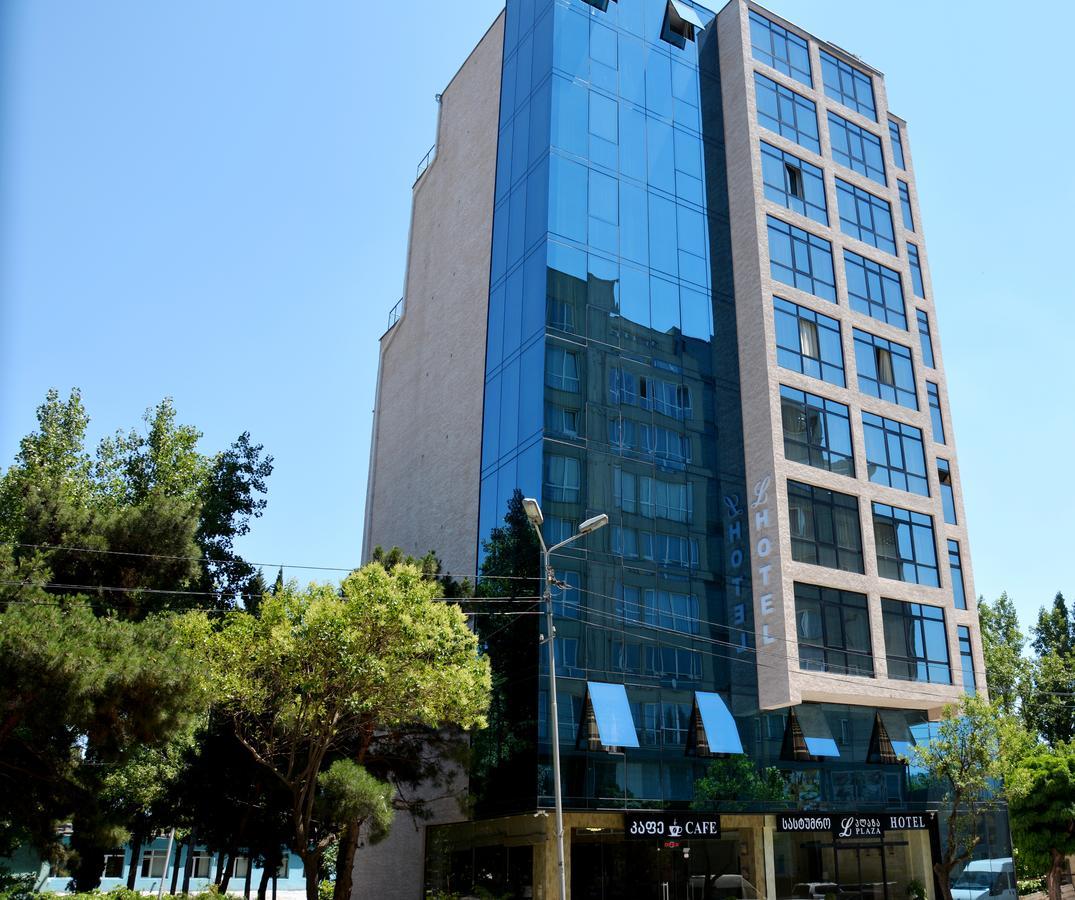 L Plaza Hotel Тбилиси Екстериор снимка